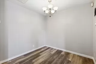 Photo #5: 6904774 Listing 