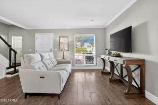 Photo #3: 6904830 Listing 