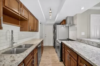 Photo #5: 6904830 Listing 