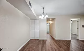 Photo #4: 6904879 Listing