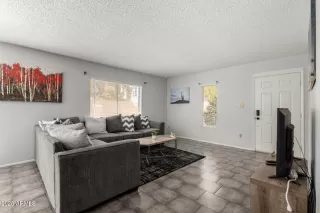 Photo #4: 6904945 Listing