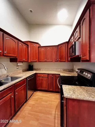 Photo #5: 6905003 Listing 