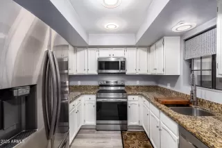 Photo #6: 6905148 Listing 