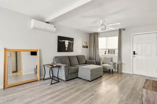 Photo #2: 6905366 Listing