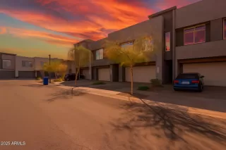 Photo #1: 6905392 Listing 