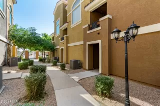 Photo #2: 6905426 Listing