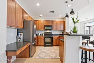 Photo #5: 6905438 Listing 