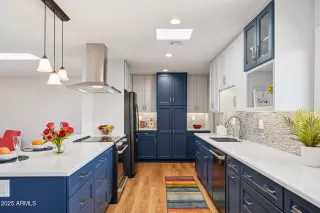 Photo #1: 6905588 Listing 