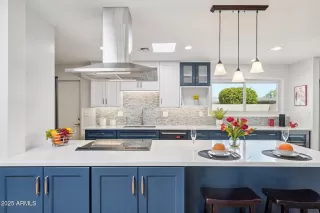 Photo #3: 6905588 Listing 