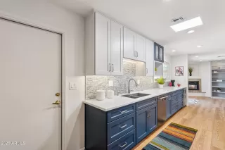 Photo #4: 6905588 Listing 