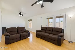 Photo #3: 6905625 Listing