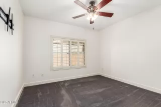 Photo #6: 6905660 Listing