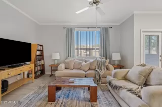 Photo #1: 6905683 Listing 