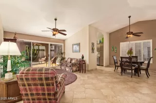 Photo #4: 6905736 Listing 