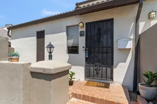 More Details about MLS # 6905764 : 1142 E KALER DRIVE