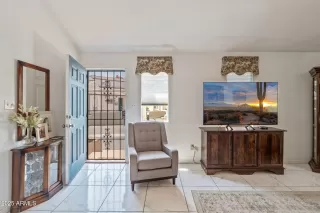 Photo #3: 6905764 Listing 