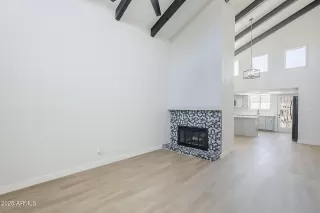 Photo #3: 6905799 Listing 