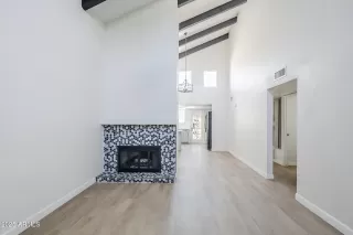 Photo #5: 6905799 Listing 