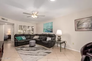 Photo #4: 6905814 Listing