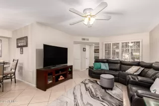 Photo #5: 6905814 Listing