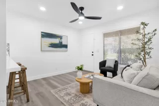 Photo #1: 6905822 Listing 