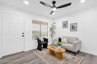 Photo #2: 6905822 Listing 