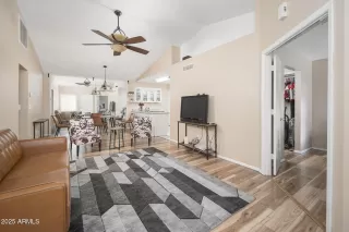 Photo #2: 6905828 Listing 