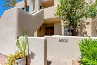 More Details about MLS # 6905910 : 6202 N 30TH PLACE