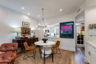 Photo #3: 6905910 Listing 