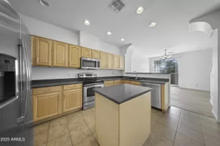 Photo #5: 6906097 Listing 