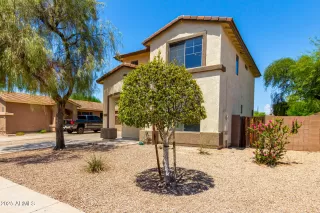 Photo #5: 6906128 Listing