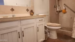 Photo #5: 6906289 Listing