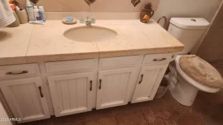 Photo #6: 6906289 Listing