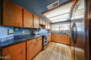 Photo #6: 6906494 Listing 