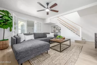 More Details about MLS # 6906557 : 6001 N 10TH WAY