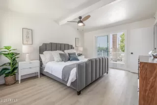 Photo #2: 6906557 Listing