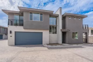 Photo #1: 6906576 Listing 