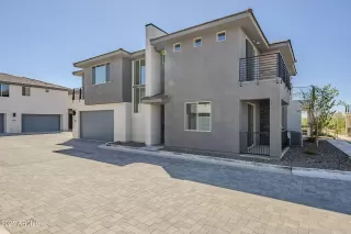 Photo #2: 6906576 Listing 