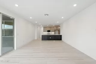 Photo #6: 6906598 Listing 