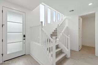 Photo #5: 6906611 Listing 