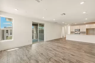 Photo #5: 6906693 Listing 