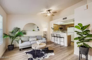 Photo #1: 6906748 Listing