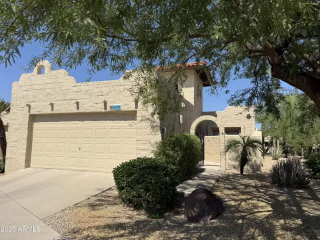 MLS: 6906824 Condo For Sale