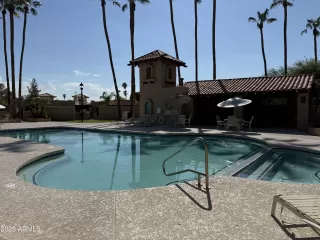 Photo #3: 6906824 Listing 