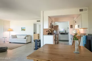 Photo #1: 6906829 Listing