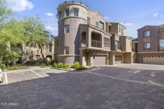 Photo #1: 6906833 Listing