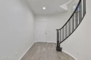 Photo #3: 6906833 Listing