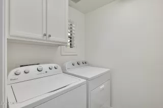 Photo #4: 6906833 Listing