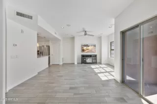 Photo #6: 6906833 Listing