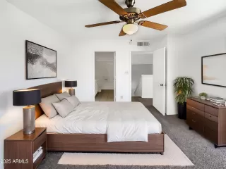 Photo #3: 6906861 Listing